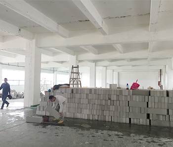 龍洞1000平方廠房裝修項目開工啦！